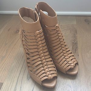 Gianni Bini ladies cage heels